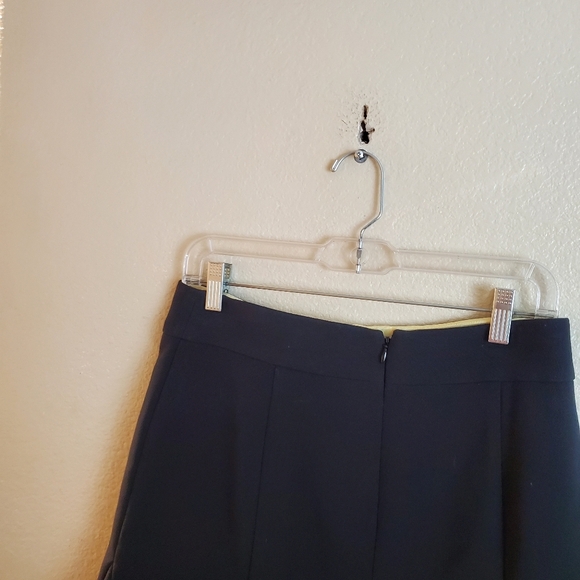 Banana Republic Black Ruffle Pleated Skirt Size 4 Goth Witchy Casual - Picture 5 of 6